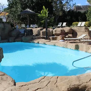Hotell The Red Farm Relais &, Iklin