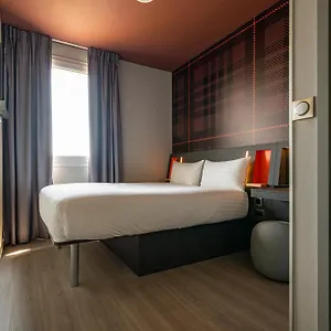 Hotel Easyhotel Paris Charles De Gaulle Villepinte **